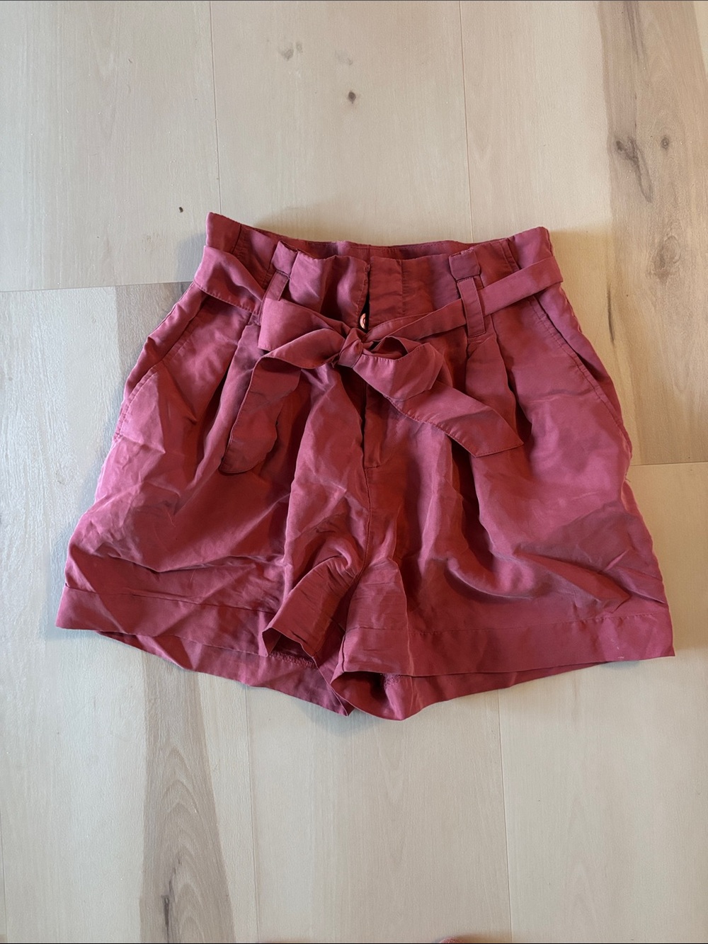 High-Waist Tie-Belt Women's Shorts - Rust Pink